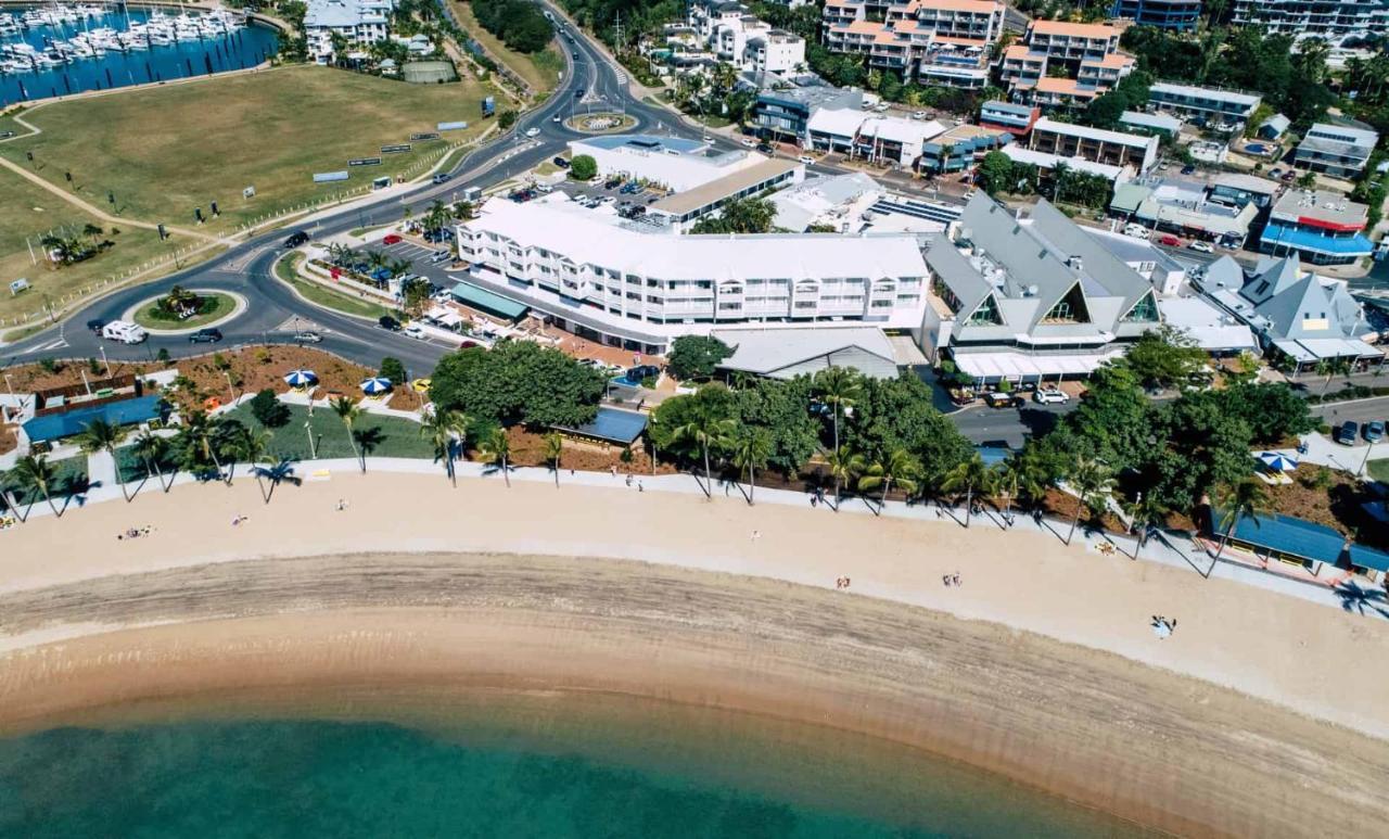 Airlie Beach Hotel Exterior foto